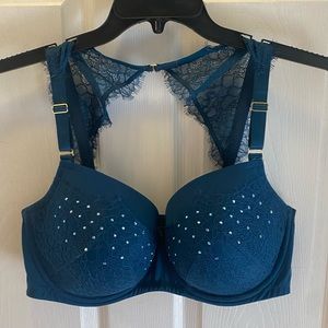 40DDD Cacique Bra